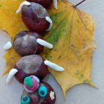 Ach ta jesień..., czyli zabawy „Smerfów” kasztankami.