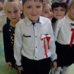 „Szkoła do hymnu”
